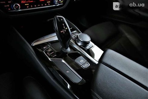 BMW 5 серия 2017 - фото 20
