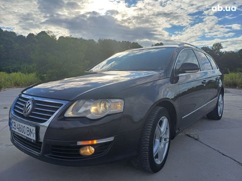 Volkswagen Passat 2005 коричневый - фото 2