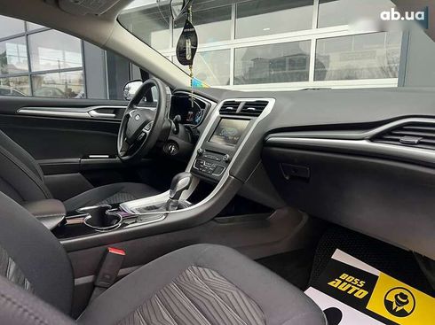 Ford Fusion 2016 - фото 21