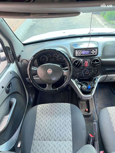 Fiat Doblo 2010 белый - фото 16