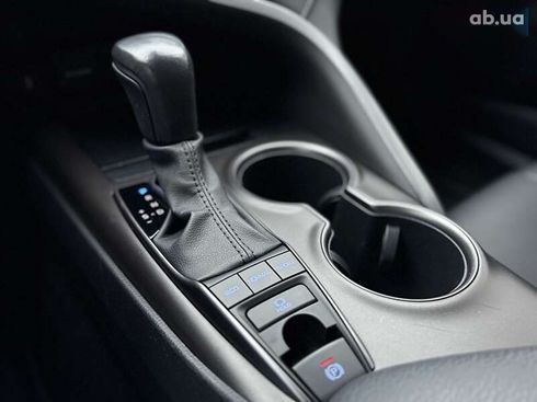Toyota Camry 2023 - фото 22