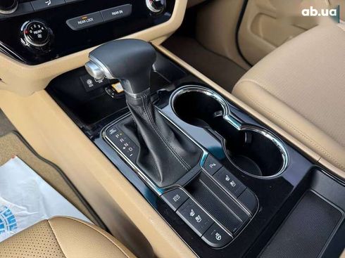 Kia Carnival 2018 - фото 18