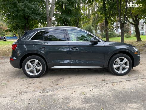Audi Q5 2020 серый - фото 7