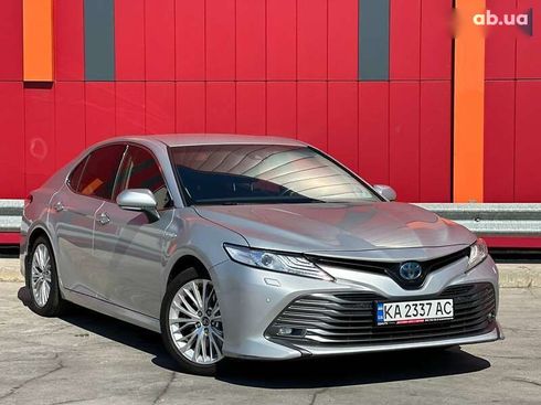 Toyota Camry 2019 - фото 6