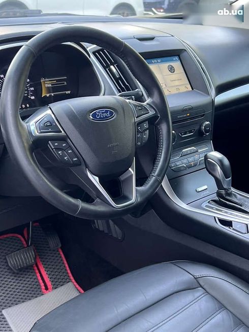 Ford Edge 2017 - фото 21