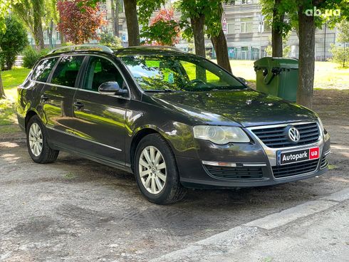 Volkswagen passat b6 2007 коричневый - фото 3