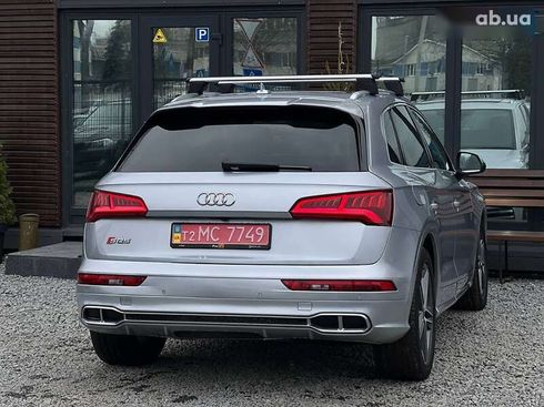 Audi SQ5 2017 - фото 11