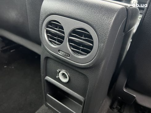 Volkswagen Tiguan 2016 белый - фото 14