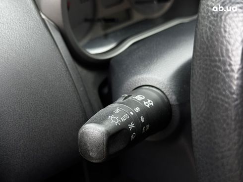 Nissan Note 2008 серый - фото 18
