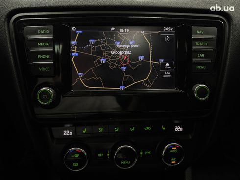 Skoda Octavia 2016 белый - фото 8