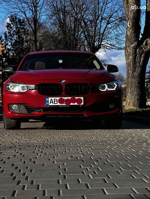 BMW 3 серия 2013 красный - фото 5