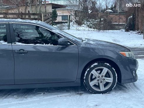 Toyota Camry 2013 черный - фото 14