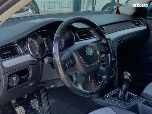 Skoda Superb 2011 - фото 22