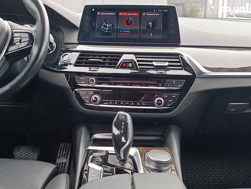 BMW 5 серия 2017 черный - фото 43