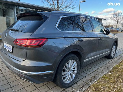 Volkswagen Touareg 2021 - фото 4