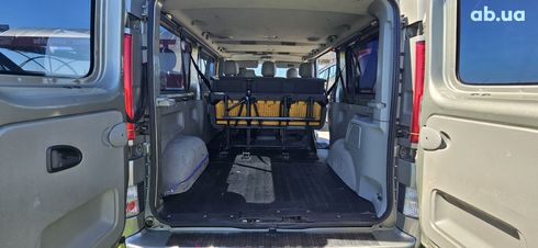 Opel Vivaro 2011 золотистый - фото 16