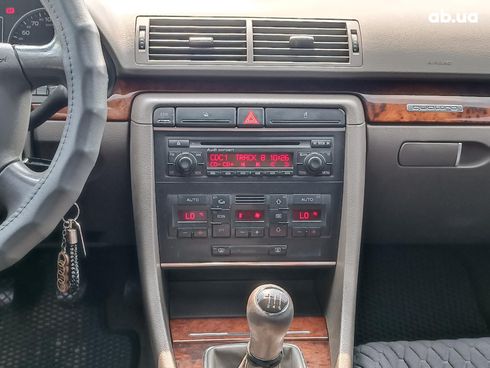Audi A4 2005 серый - фото 17