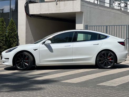 Tesla Model 3 2020 белый - фото 2