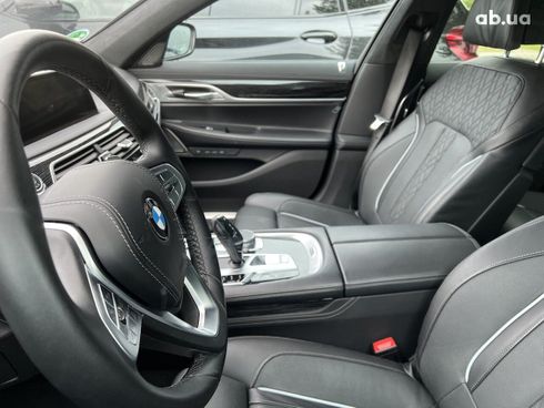BMW 7 серия 2021 - фото 19