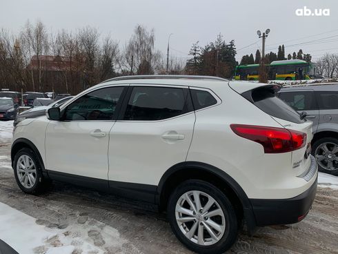 Nissan Rogue 2018 белый - фото 8