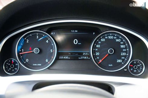 Volkswagen Touareg 2012 - фото 22