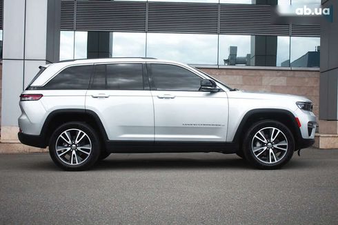 Jeep Grand Cherokee 2022 - фото 2