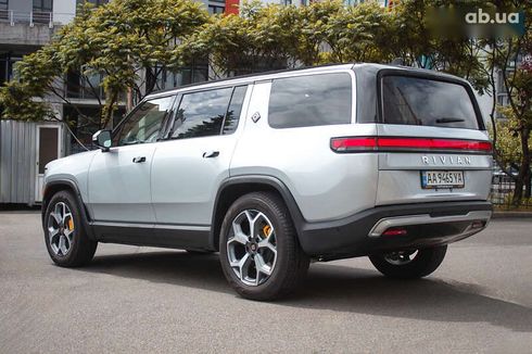 Rivian R1S 2023 - фото 9