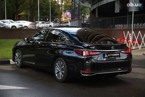 Lexus ES 2018 - фото 6
