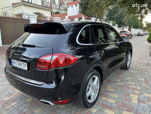 Porsche Cayenne 2012 черный - фото 12