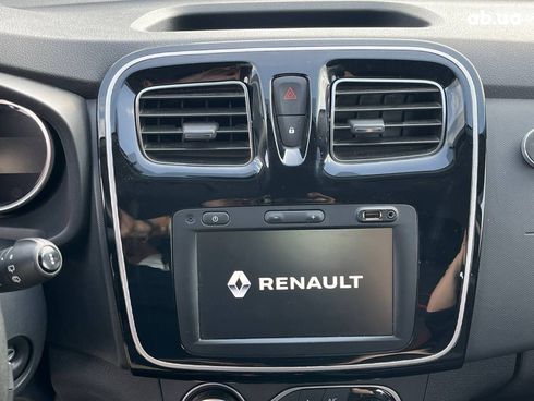 Renault Sandero 2019 бежевый - фото 17