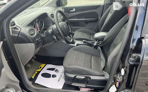 Ford Focus 2010 - фото 11