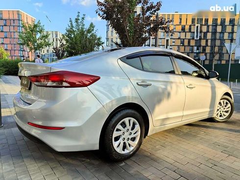 Hyundai Elantra 2016 - фото 21