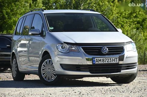 Volkswagen Touran 2009 - фото 3