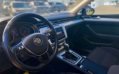 Volkswagen Passat 2018 - фото 10