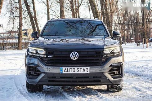 Volkswagen Touareg 2019 - фото 8