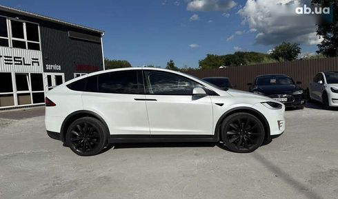 Tesla Model X 2018 - фото 11