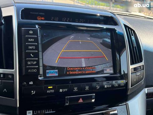 Toyota Land Cruiser 2012 - фото 25
