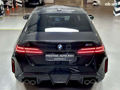 BMW M5 2025 - фото 21