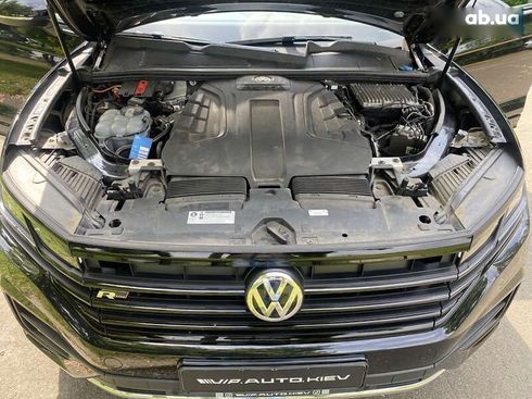 Volkswagen Touareg 2019 - фото 25