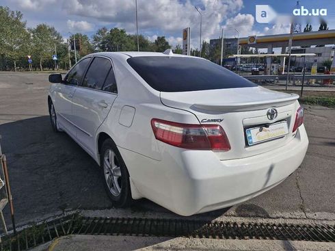 Toyota Camry 2008 - фото 4