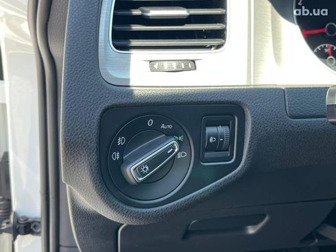 Volkswagen Golf 2014 белый - фото 18