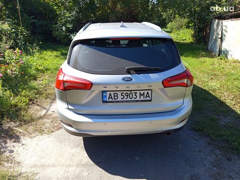Ford Focus 2019 серебристый - фото 3