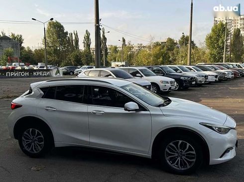 Infiniti Q30 2017 - фото 5