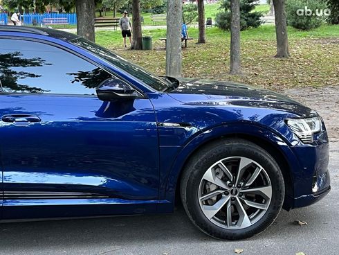 Audi E-Tron 2021 синий - фото 15