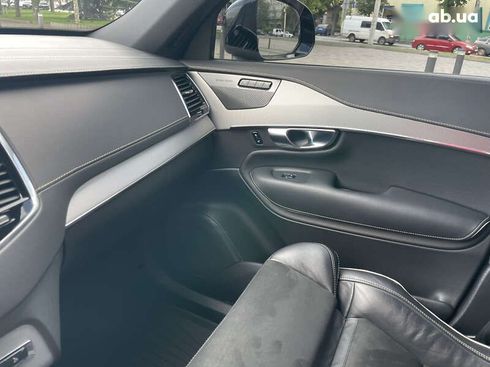 Volvo XC90 2021 - фото 28