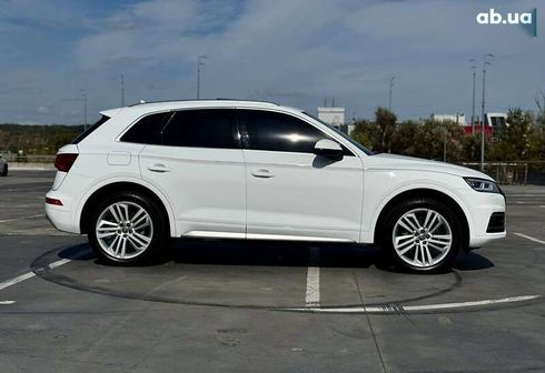 Audi Q5 2017 - фото 8