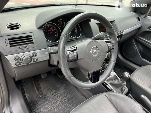 Opel Astra 2009 - фото 16