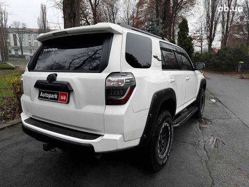 Toyota 4Runner 2019 белый - фото 6