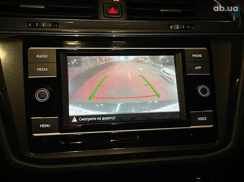 Volkswagen Tiguan 2020 - фото 22