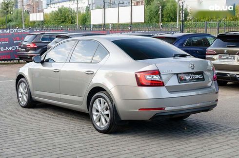 Skoda Octavia 2017 - фото 9